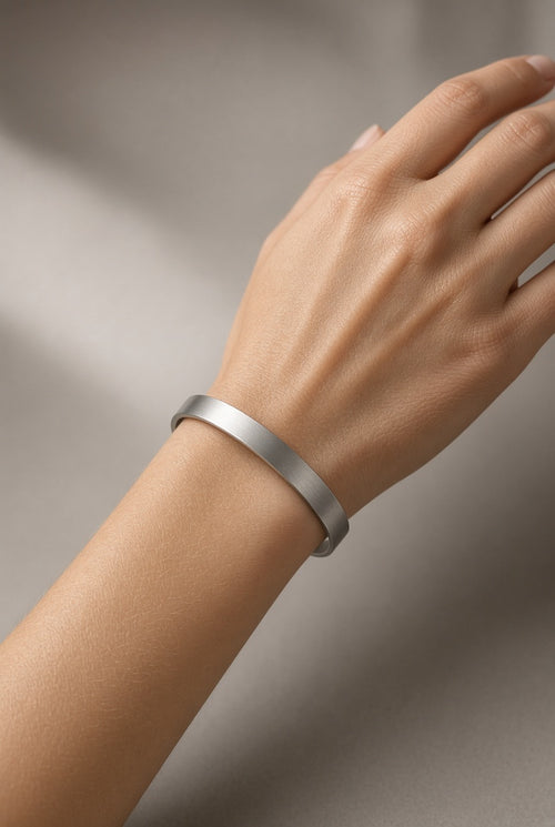 Pulsera de acero inoxidable clásica (acabado satinado)