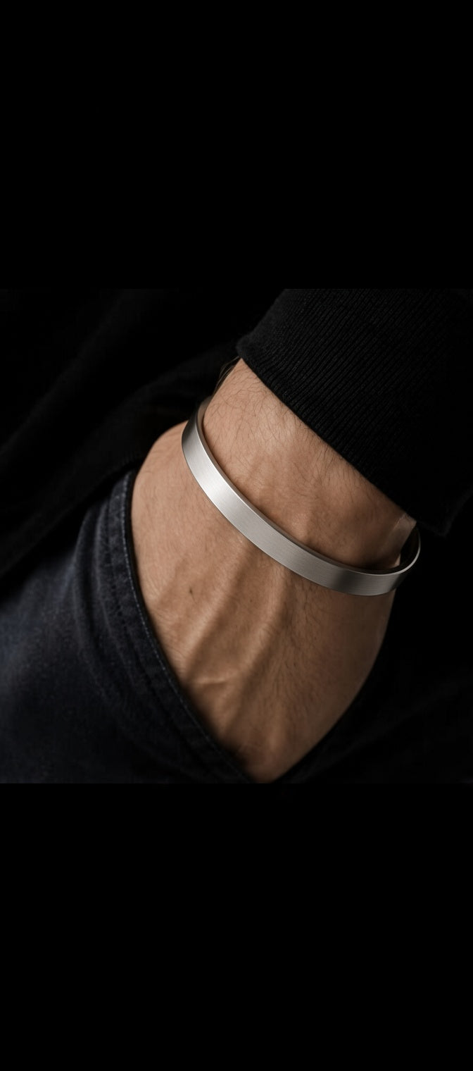 Pulsera de acero inoxidable clásica (acabado satinado)
