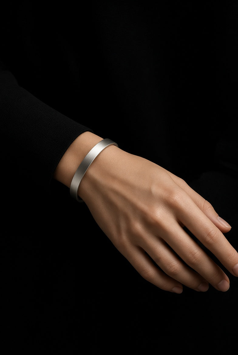 Pulsera de acero inoxidable clásica (acabado satinado)